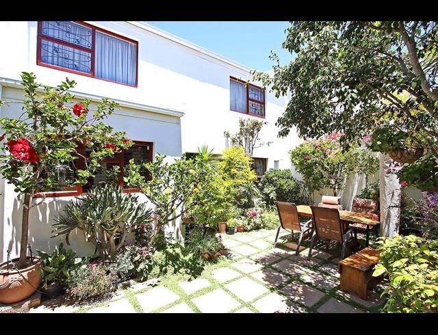 4 BEDROOM FREESTANDING FOR SALE IN MARINA DA GAMA